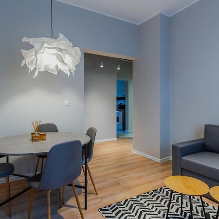 New Black & White - 2Bdr Apartment With Balcony София Экстерьер фото